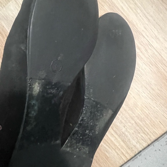 VINTAGE YSL EVELYN BLACK SUEDE GOLD TOE CAP FLATS SIZE 6.5 VERY WORN. - Picture 8 of 12